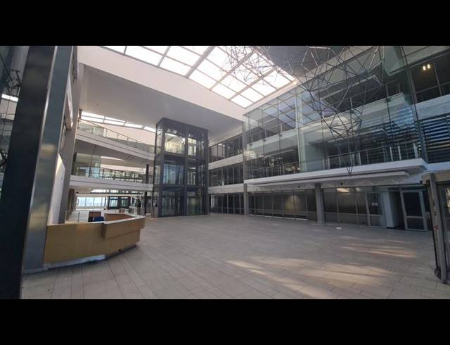 BUSINESS PROPERTY TO RENT IN WATERFALL